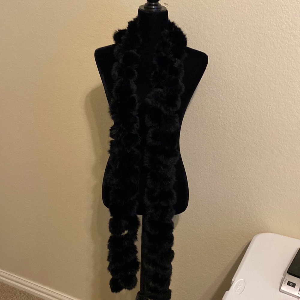 Black real rabbit fur 2 rows pom scarf